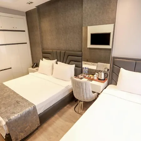 Class Hotel