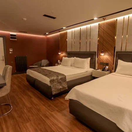 Hotel Class 4*